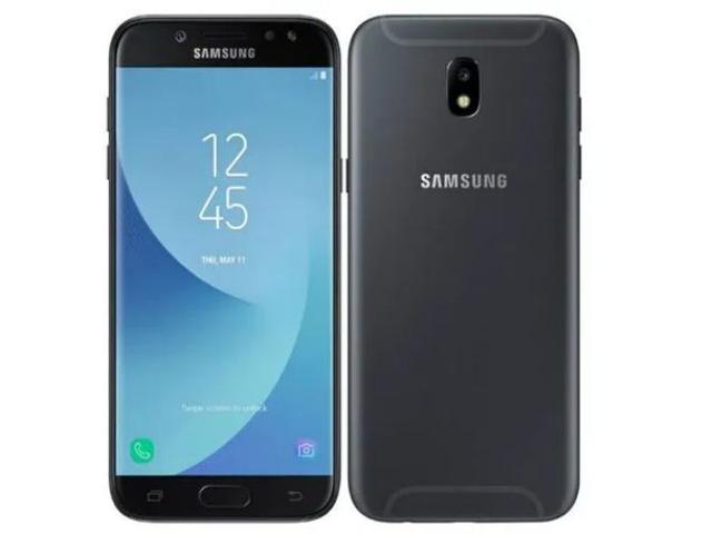 Galaxy J5 (2017) 32GB in Black in Excellent condition